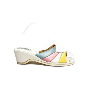Vintage 1970s white vegan leather colorblock open toe slip on wedge sandals